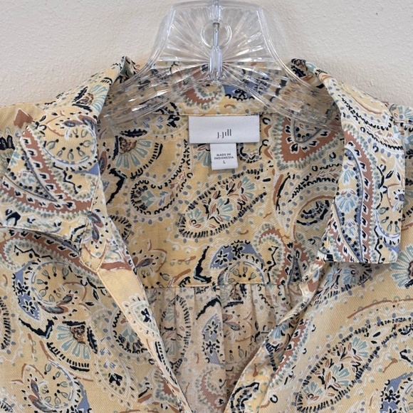 EUC J. Jill Women's Long Sleeve Paisley White Yellow Quarter Front Button Shirt - Picture 4 of 15